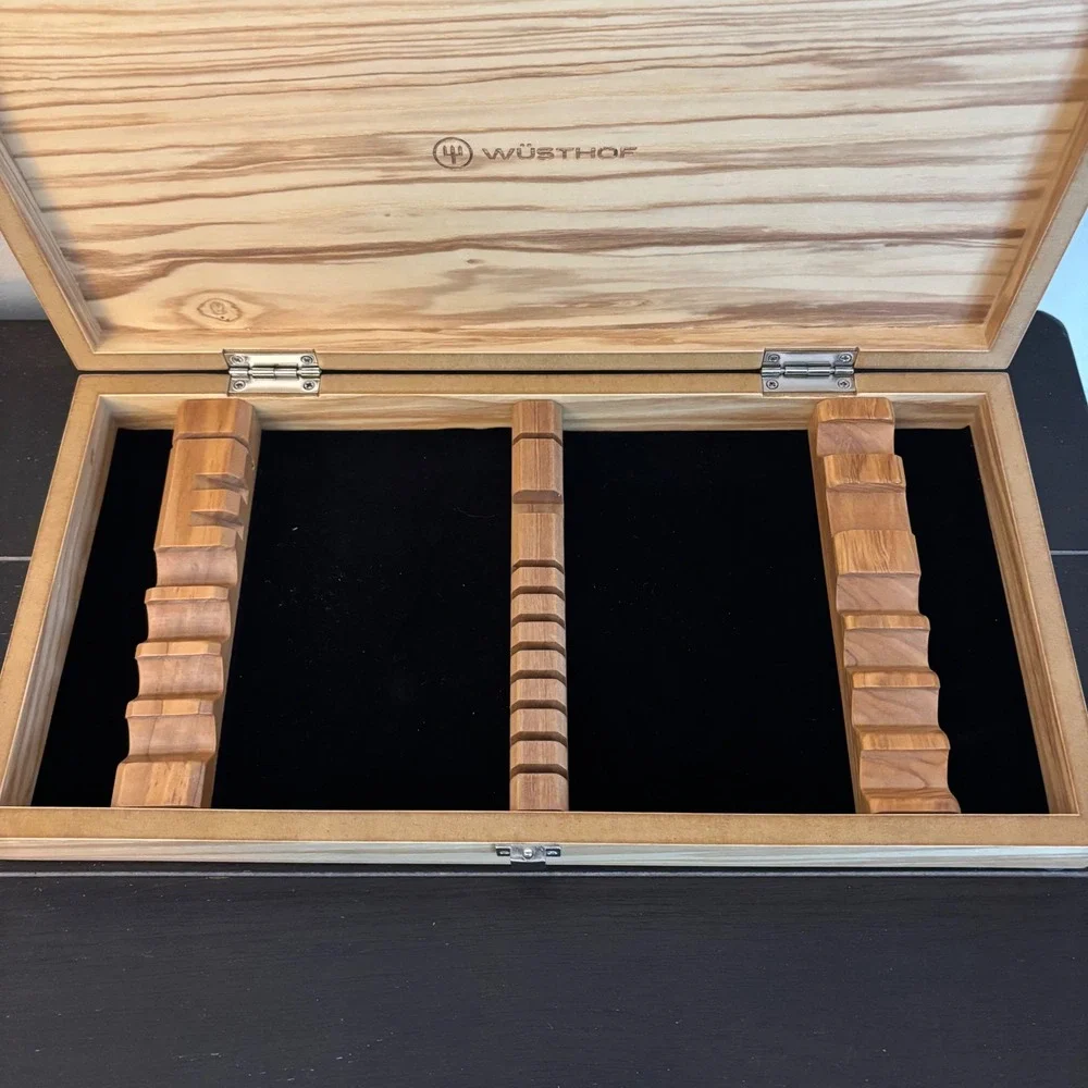 Wusthof | Wooden Knife Presentation Storage Case Box Black Velvet Lining 8 Slot‎